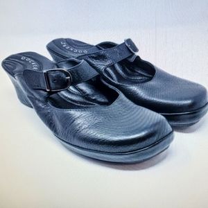 NWOT/ NWOB Mary Jane Leather Slip on Wedge